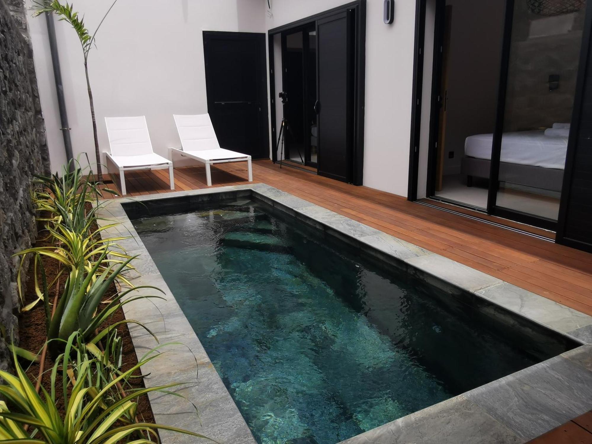 Summer Cosy - Villa Classee 4 Etoiles - 2 Suites Avec Piscine Chauffee Et Jacuzzi Integre Idealement Situee Chemin Summer サンジルレバン エクステリア 写真